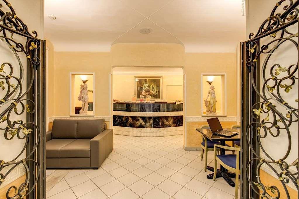 Milani Hotel 3*